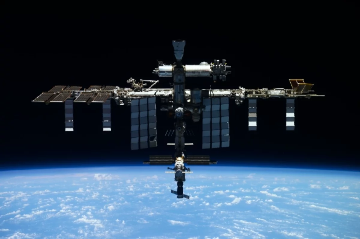 Баканов: Роскосмос и NASA продолжают перекрёстные полёты на МКС