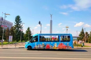Уникальный автобус-кабриолет.