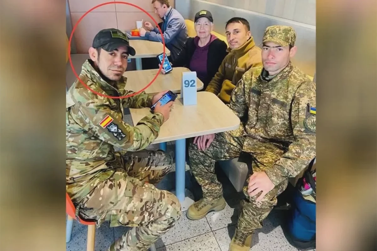 «Верните Джоси! Украина не отдает тело испанского наемника и его собаку
