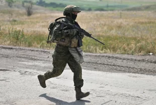 Российский боец с позывным Калаш уничтожил американского наемника в ближнем бою.