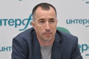 Директором хоккейной команды стал известный иркутский хоккеист Сергей Юсупов.