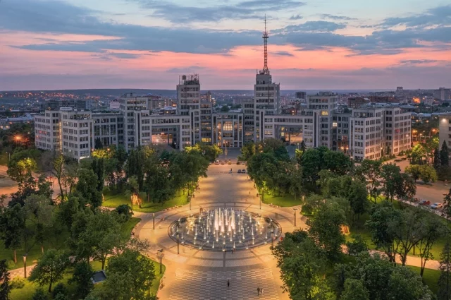 Дом Государственной промышленности в Харькове.