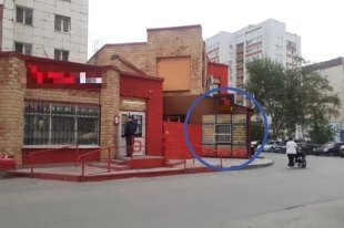 Куриная ферма посреди жилого района.