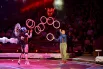 Яркие костюмы, необычные спецэффекты и харизма артистов создают незабываемое представление.