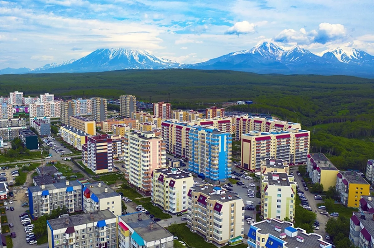 Мощное землетрясение магнитудой 7.6 произошло у берегов Камчатки