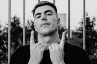Андрей Ряжских буквально жил брейк-дансом.
