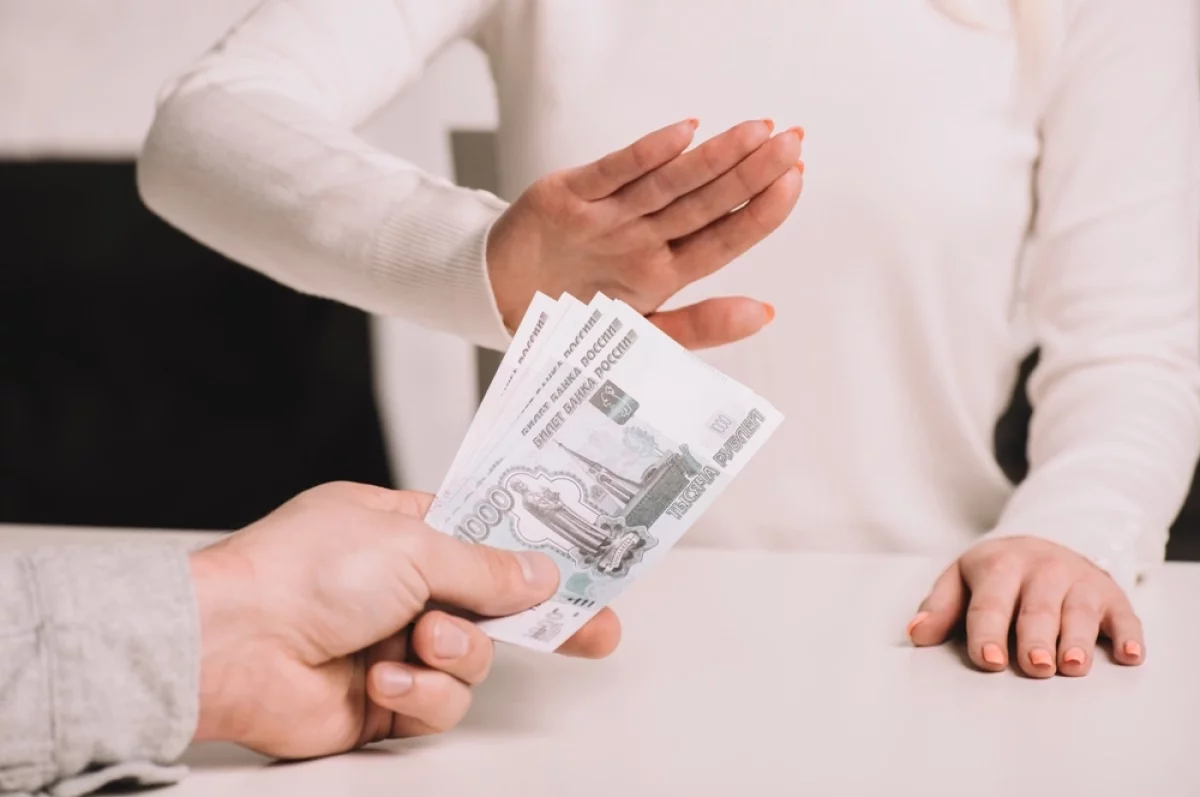 Ваше право. Адвокат Рат назвал незаконным отказ продавца принимать наличные