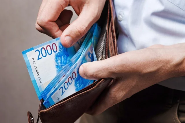 Сейчас МРОТ достигает 22440 рублей.