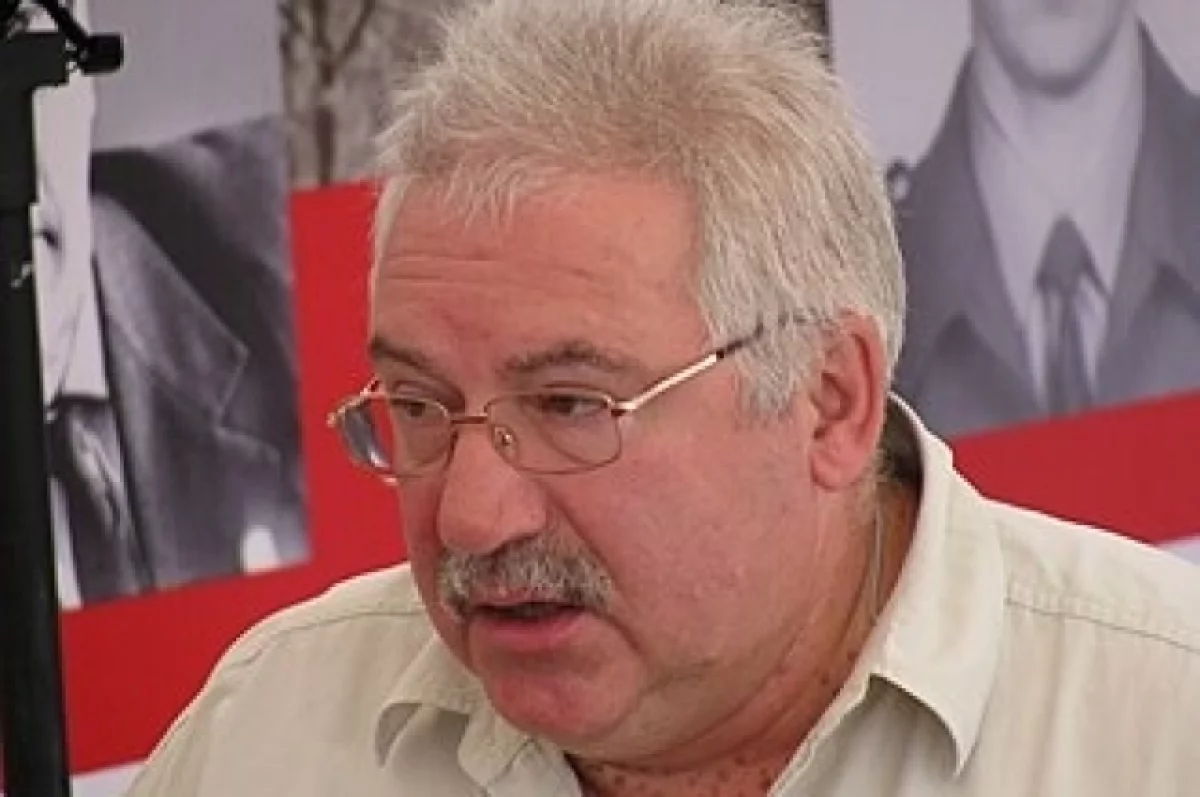 От тяжелой болезни на 72-м году жизни скончался телеведущий Александр Нехорошев