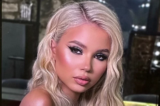 19-летняя Александра Мерцалова.