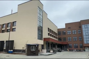 Новая школа на ул. Комсомольской в Южно-Сахалинске.