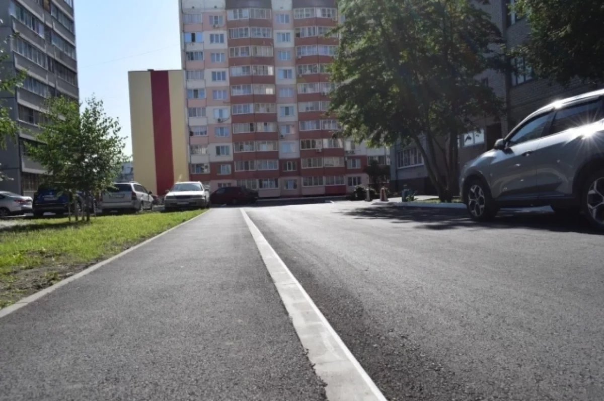 В Барнауле в рамках нацпроекта благоустраивают дворы