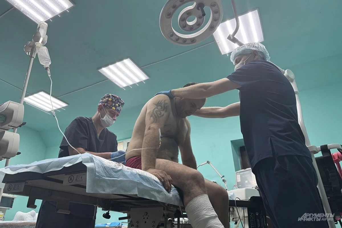 Не время умирать. Репортаж из операционной фронтового госпиталя