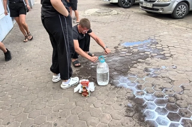 24-летнему водителю пришлось обратиться к медикам.