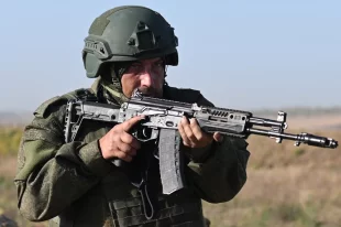 Российские штурмовые группы появляются не только на окраинах города, но и продвигаются к центру.