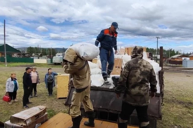 Помощь уже поступает в пострадавшие сёла.