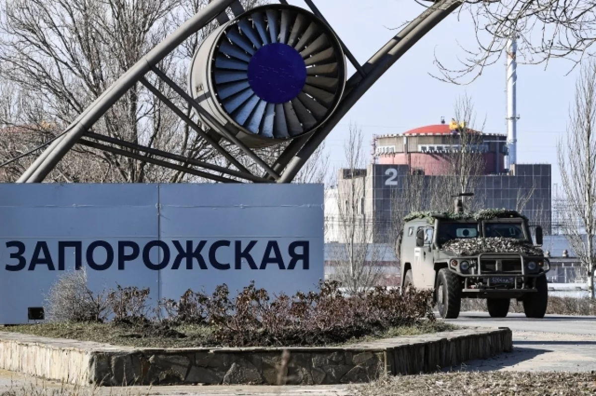 Представители МАГАТЭ слышали взрывы в километре от периметра ЗАЭС
