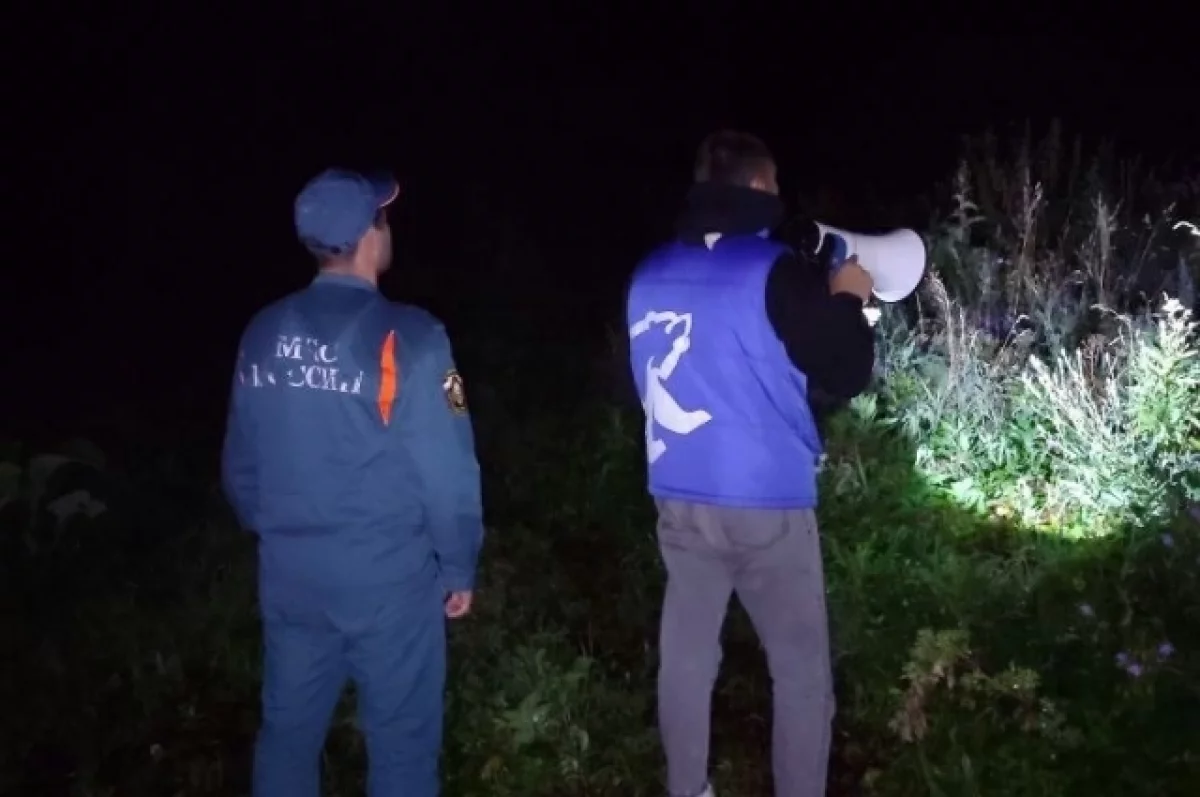 На Алтае под ливнем искали заблудившихся при спуске с горы 6 человек