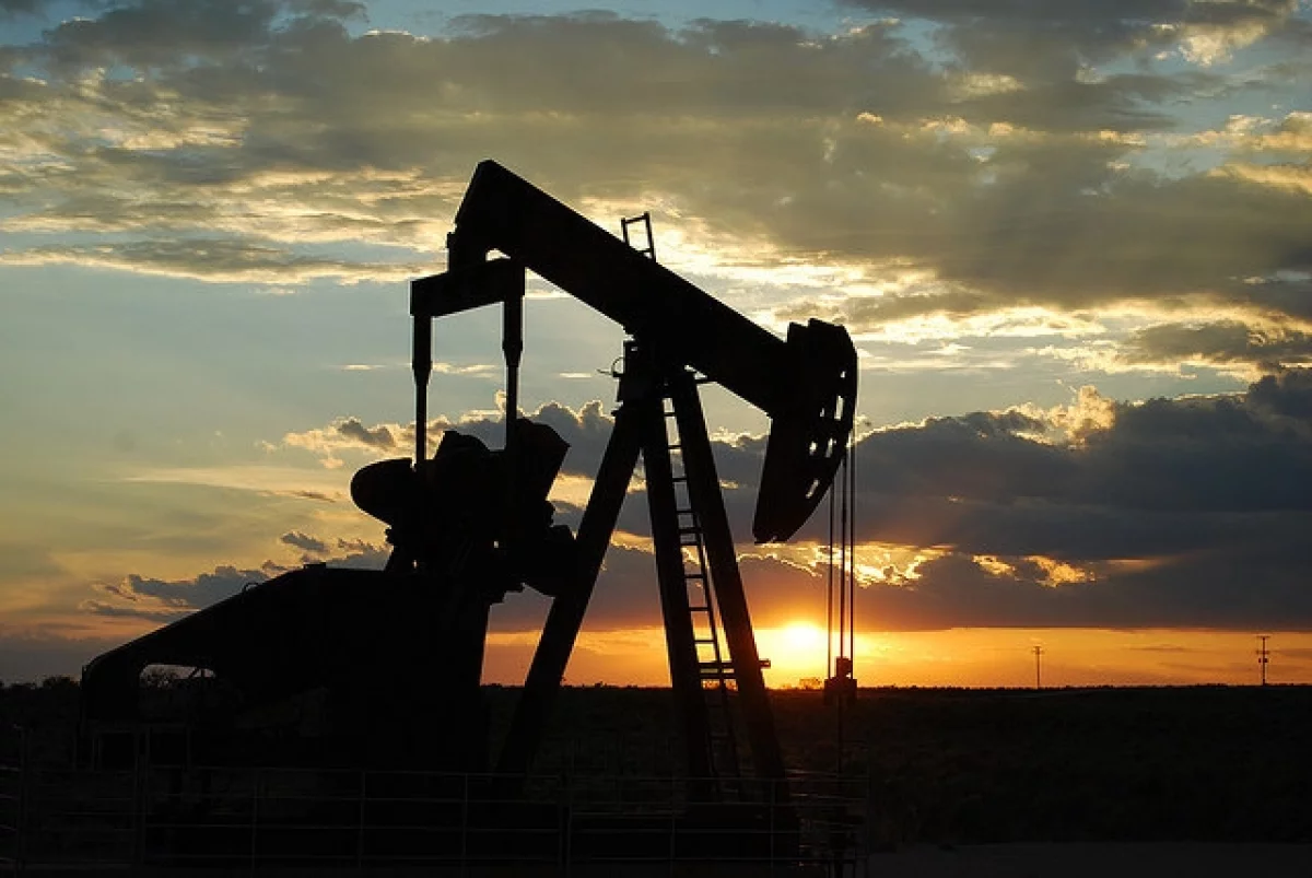 Восемь стран ОПЕК+ решили увеличить добычу нефти в сентябре