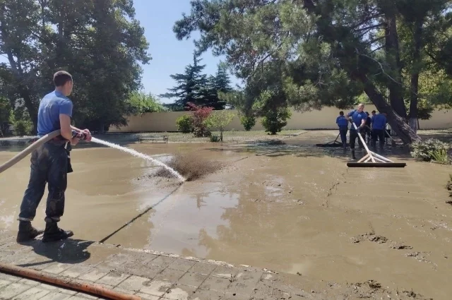 «Будем биться за воду»: Прогнозы климатолога о жизни в 2100 году