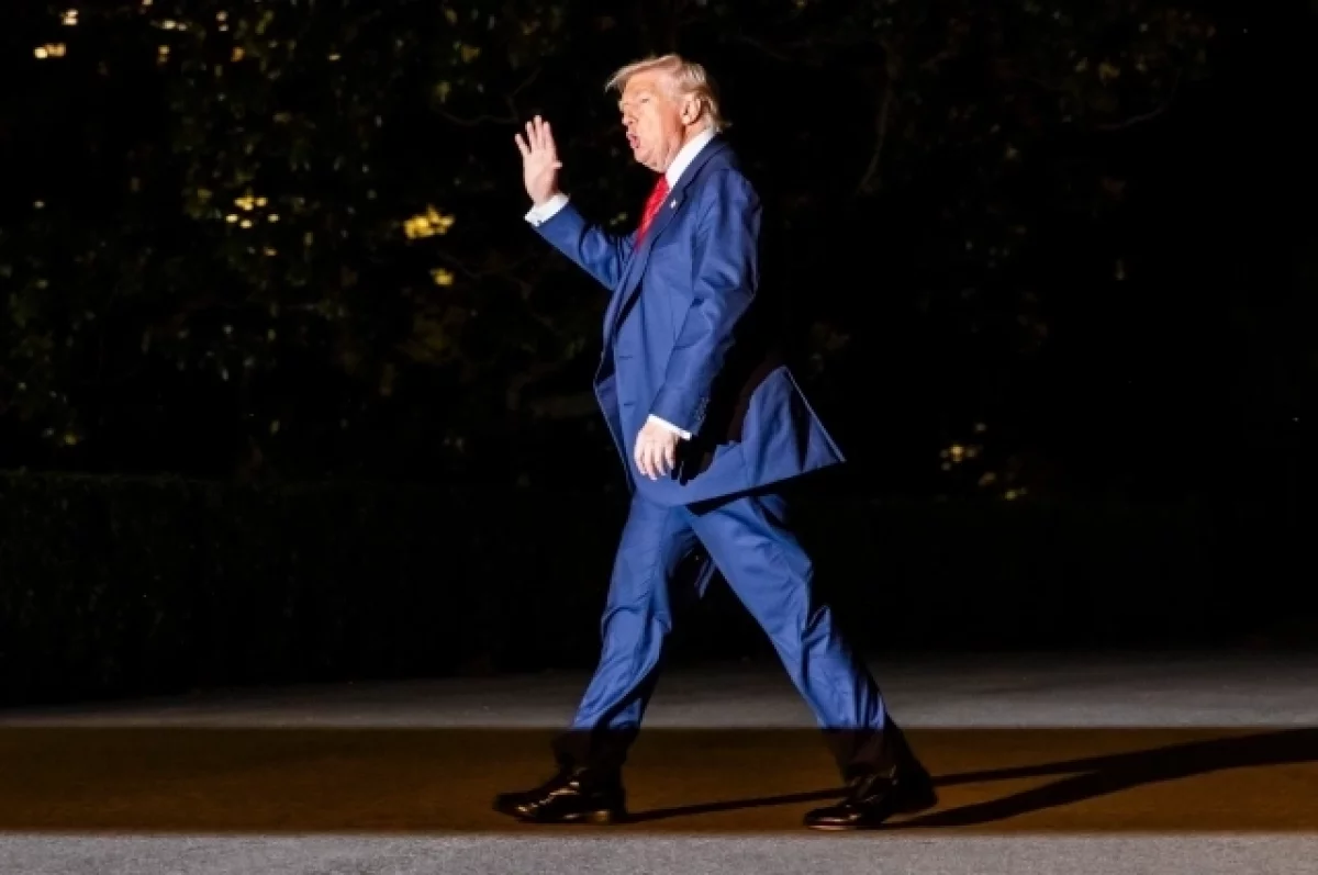 NYT: Трамп пытается сменить повестку, переведя внимание с дела Эпштейна на «российское вмешательство»