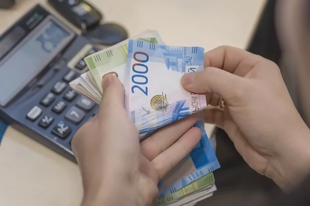 Динамика кредитных и депозитных ставок останется прежней — доходность депозитов будет уменьшаться, ставки по кредитам тоже продолжат снижаться, но значительно медленнее.