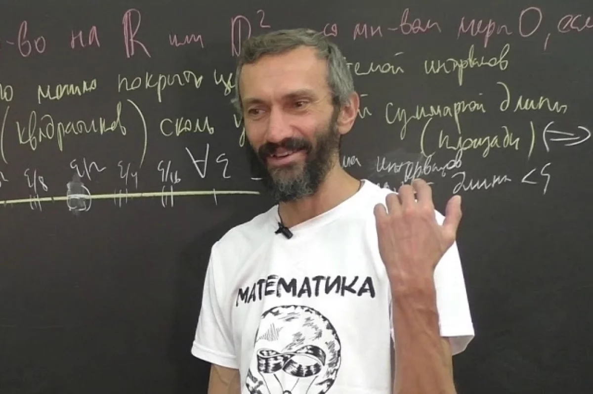 Алексей Савватеев предупредил об опасности ИИ для детского мышления