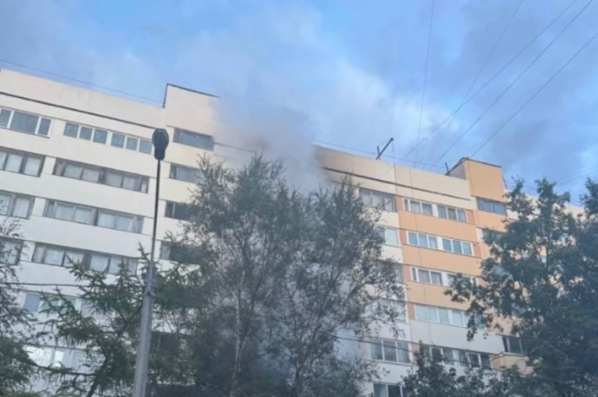 Пожар в многоквартирном доме в Санкт-Петербурге унес жизнь мужчины
