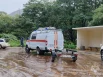 В зонах ЧС дежурят спасатели.