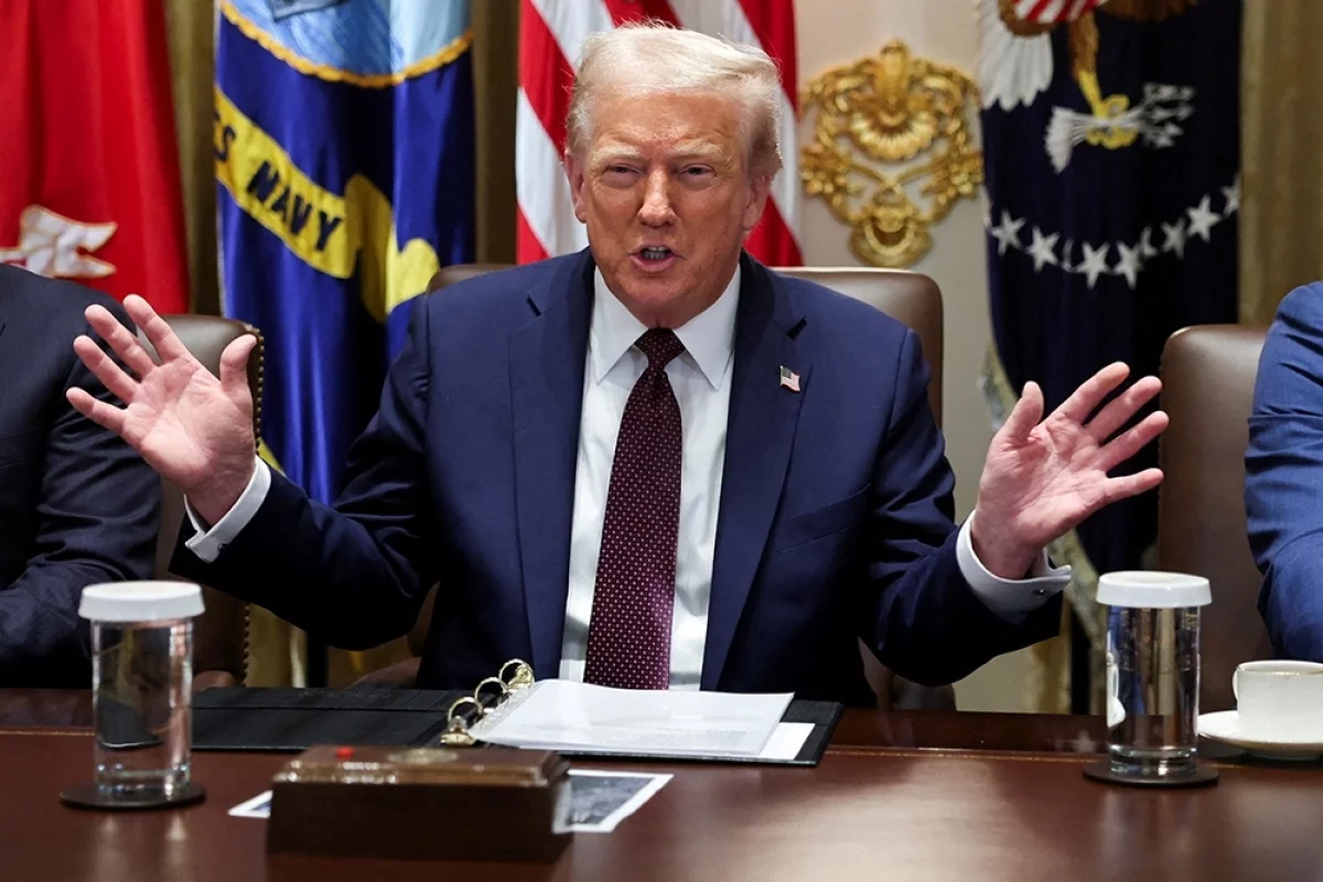 Трамп во время беседы с прессой заявил, что Украина шла на войну и грезила о победе, однако «потом получила пинок под зад».