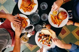 Ученые связали частое потребление ультрапереработанных продуктов с повышенным риском.