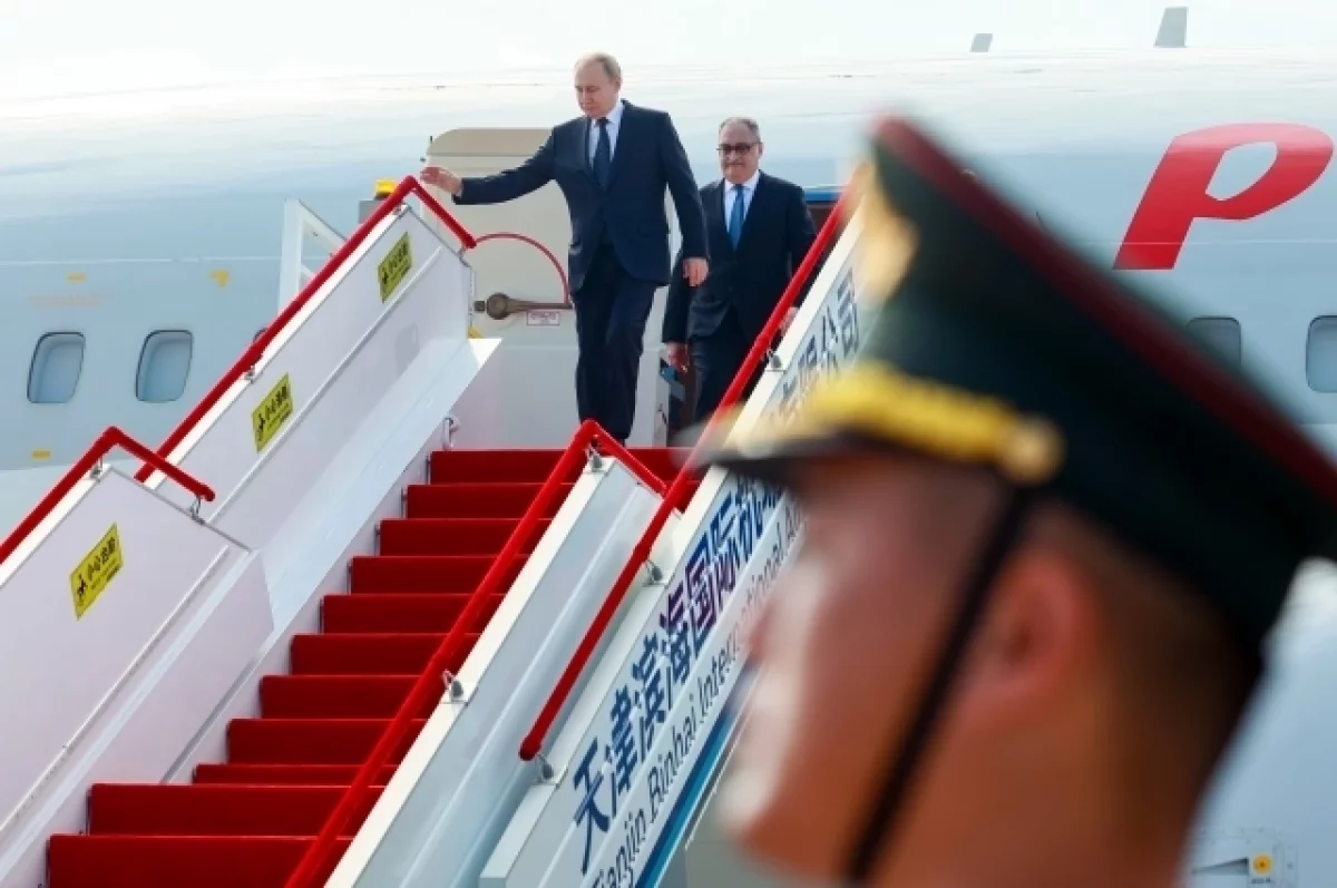 Путин прибыл в Китай с четырехдневным визитом для участия в саммите ШОС