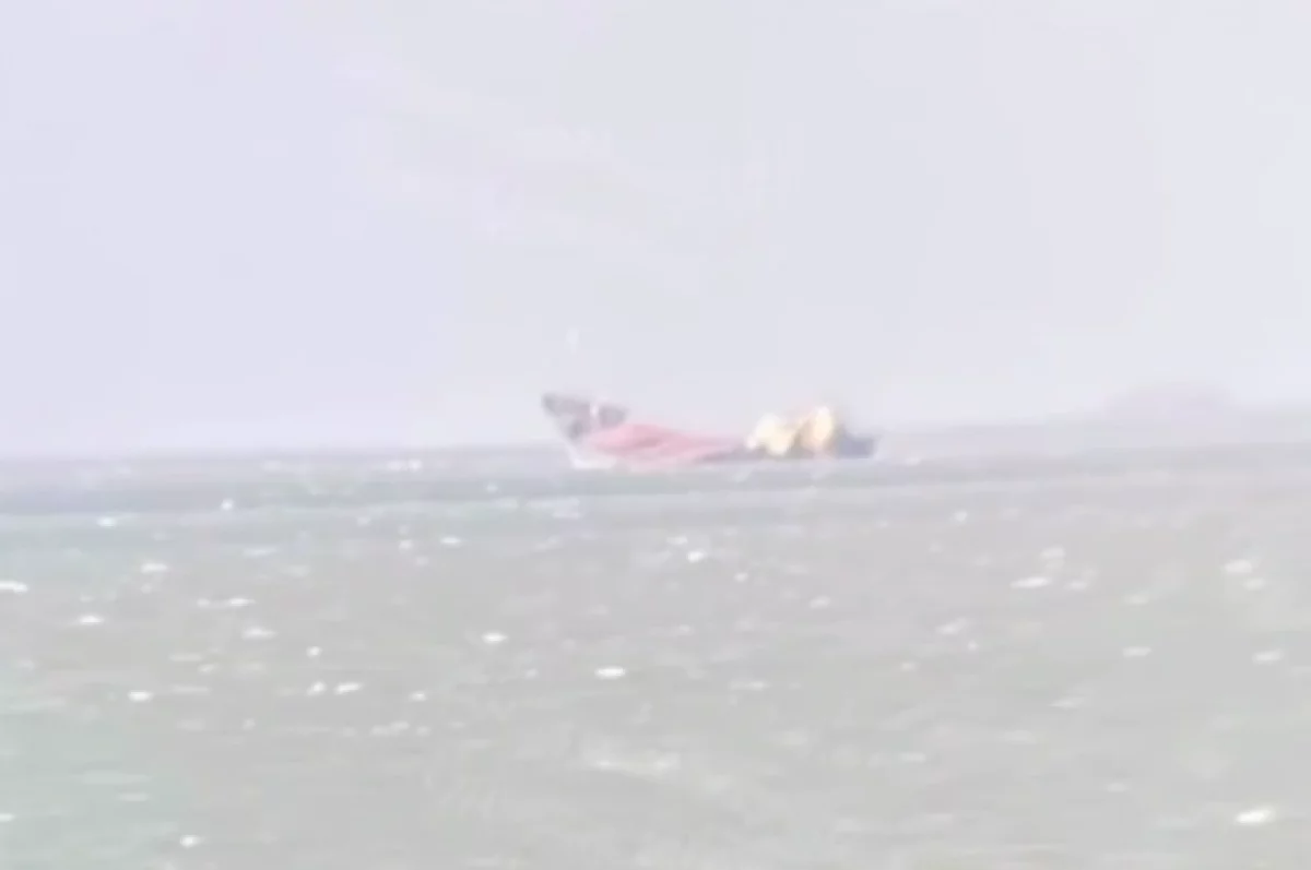 Сухогруз под Одессой затонул после подрыва на мине в Черном море