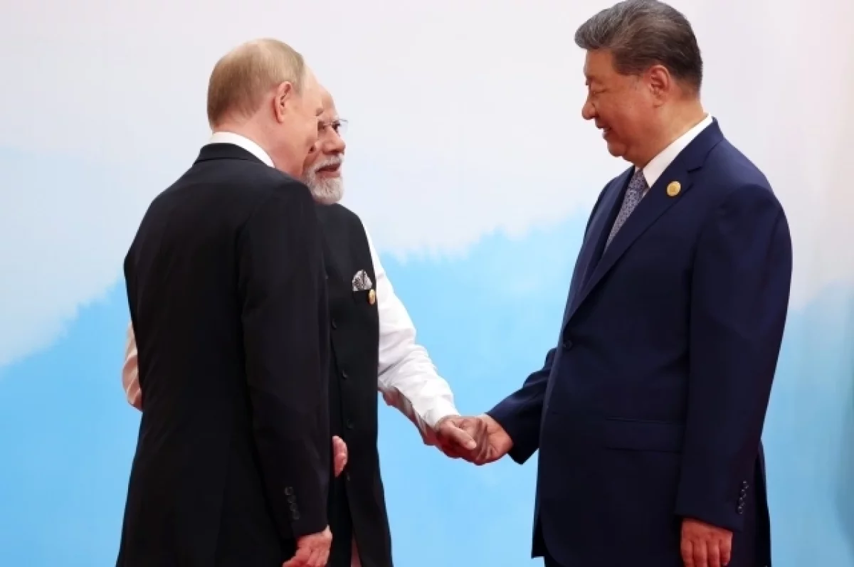 Панкратов раскрыл тесный круг общения Путина, Моди и Си