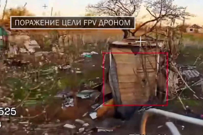 После чего артиллеристы нанесли решающий удар, полностью уничтожив ПВД.