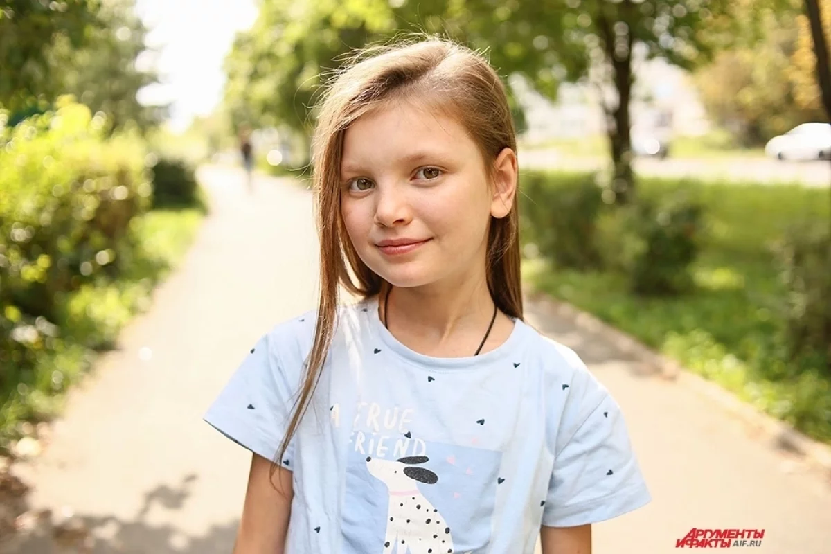 Зареславе сейчас 10 лет. У неё порок сердца с лёгочной гипертензией.