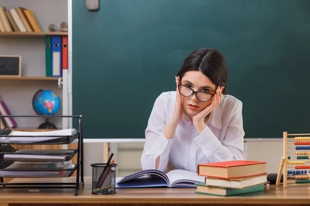 Реальные зарплаты учителей отстают от статистики. 