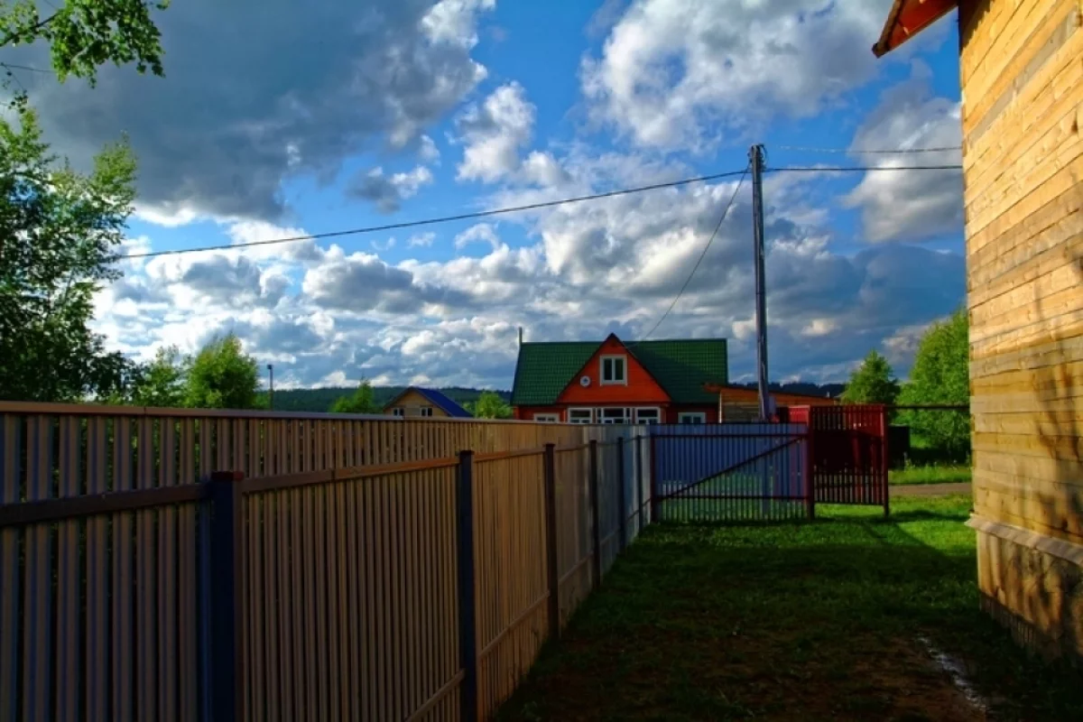 Начинать необходимо с досудебного урегулирования.