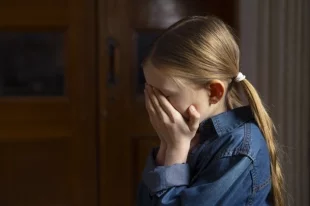 Родители могут быть жестоки со своими детьми