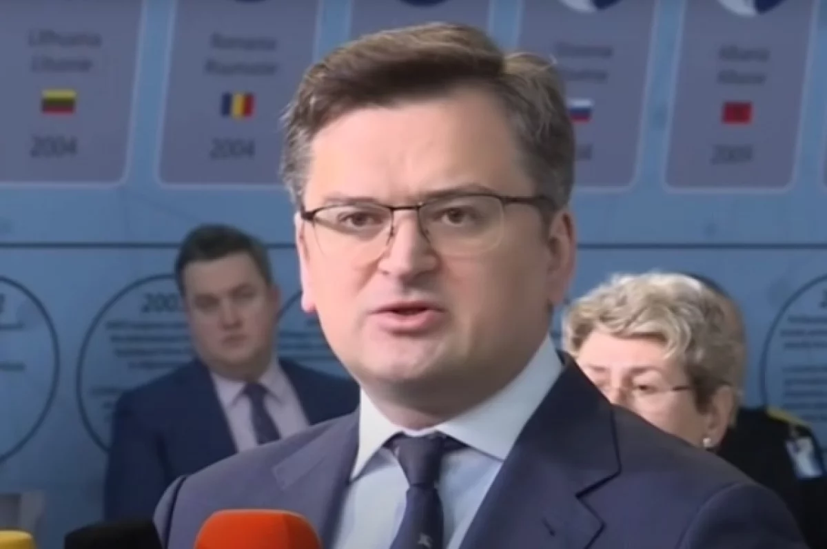 США или Великобритания: куда сбежал с Украины Кулеба с секретами Зеленского