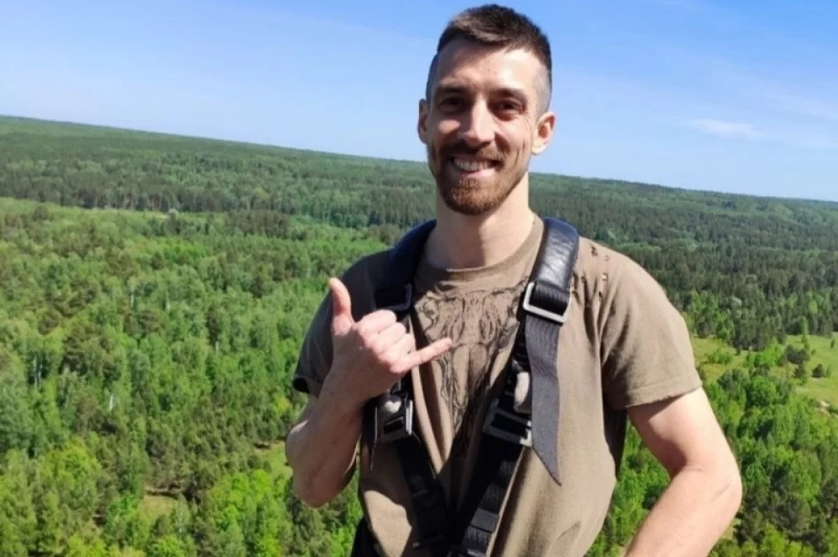 «Улыбнулся и умер». Туристы сорвались с высоты на аттракционе