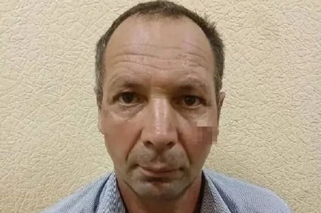 Усцкий успел позвонить родным и рассказать, что ему вышибли зубы, били прикладом по голове и телу.