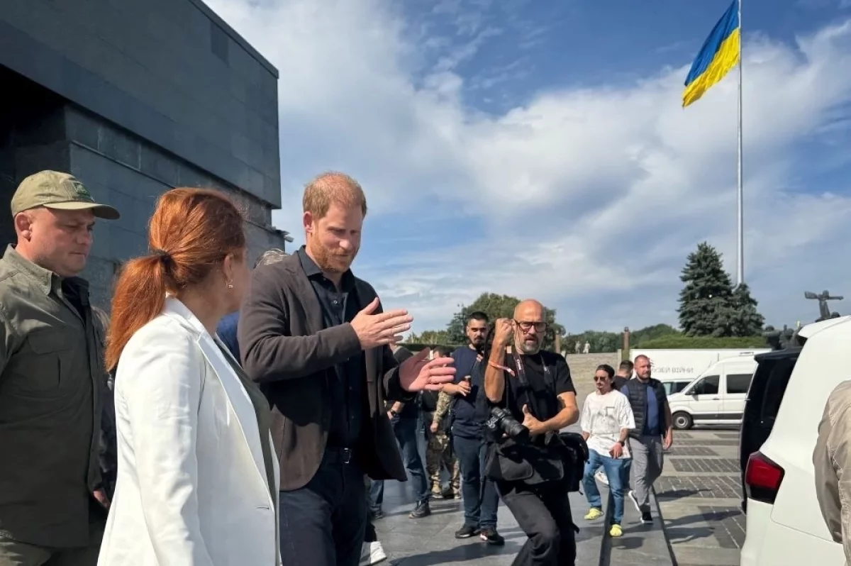 Фашист и наркоман на службе Короны. Чем занимался в Киеве принц Гарри