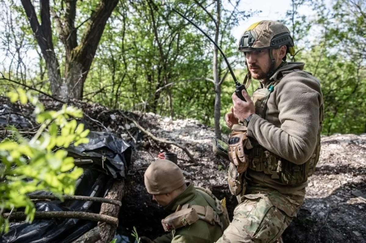 Украинские боевики угрожали жителям Часов Яра убийством, рассказал беженец