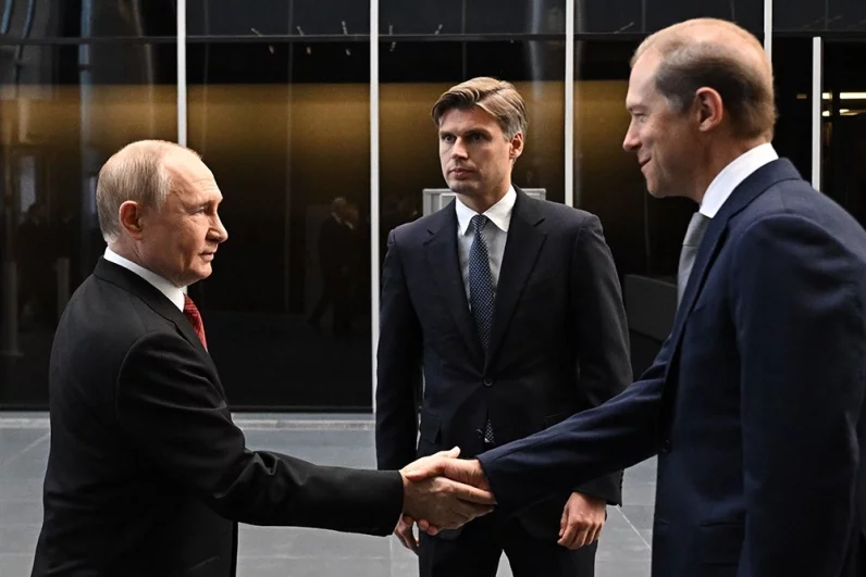 Одновременно с открытием НКЦ передали госкорпорации «Роскосмос».