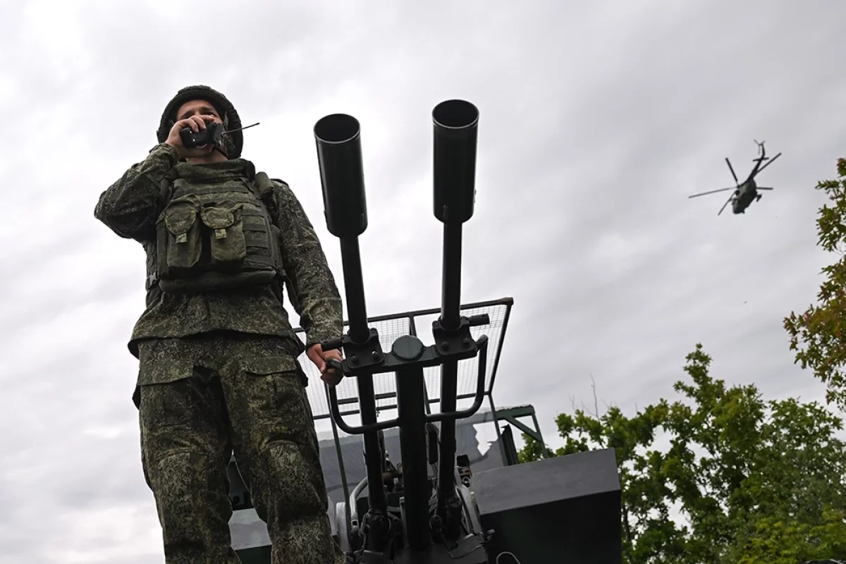 На военном сленге «серая зона» — это территория, которая не зачищена от войск противника и где продолжают идти боестолкновения. 