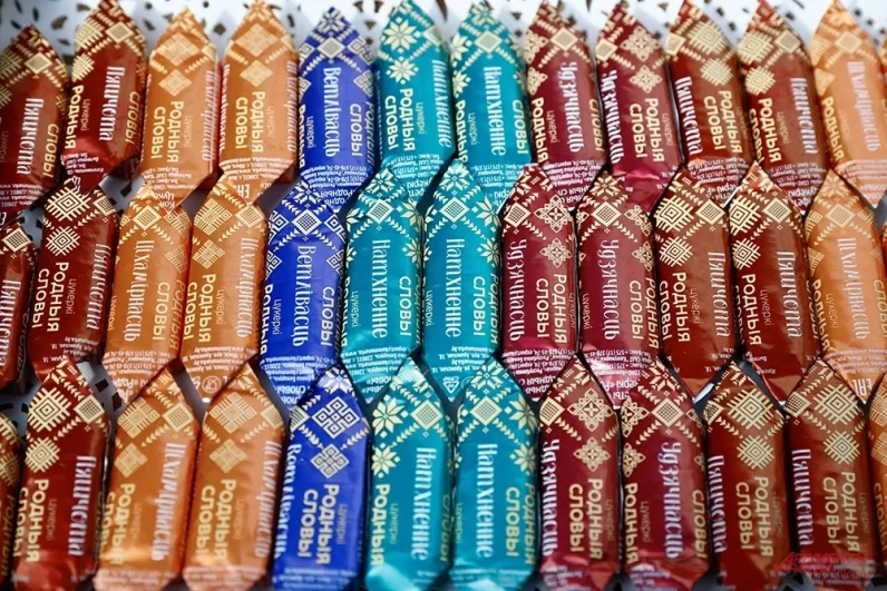 На площади царит белорусский колорит.