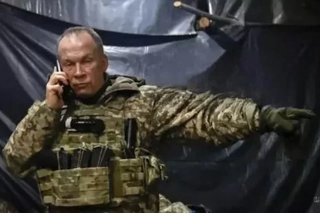 На Украине уже заговорили, что из-за провалов на фронте главком ВСУ Александр Сырский может быть лишен погон. 