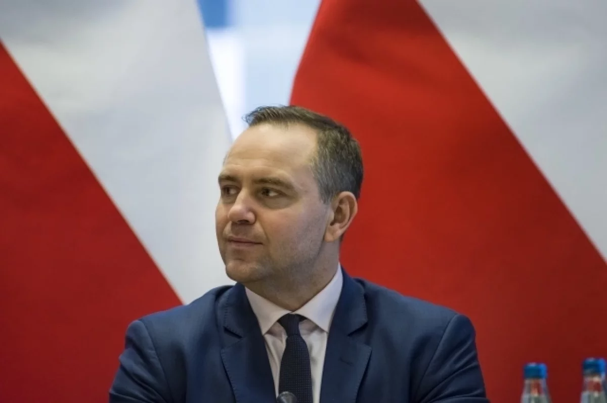 Шуров указал на серьезную никотиновую зависимость лидера Польши Навроцкого