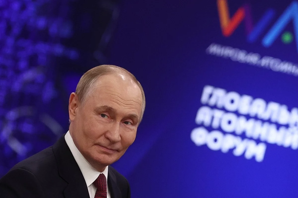 Президент России Владимир Путин на Глобальном атомном форуме в рамках «Мировой атомной недели» на ВДНХ.